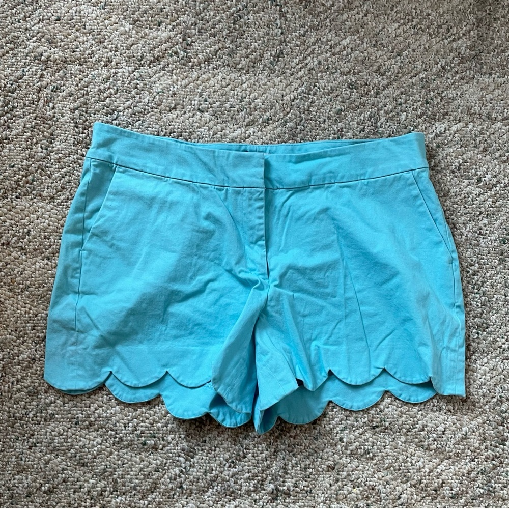 [Crown & Ivy] Teal Scalloped Shorts